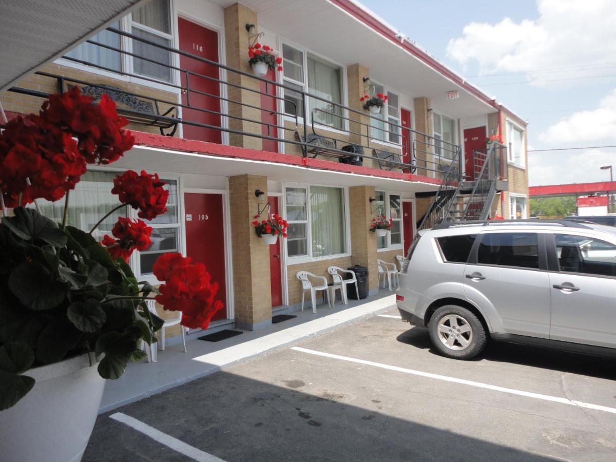 Imperial Fireside Inn Sudbury Exterior photo