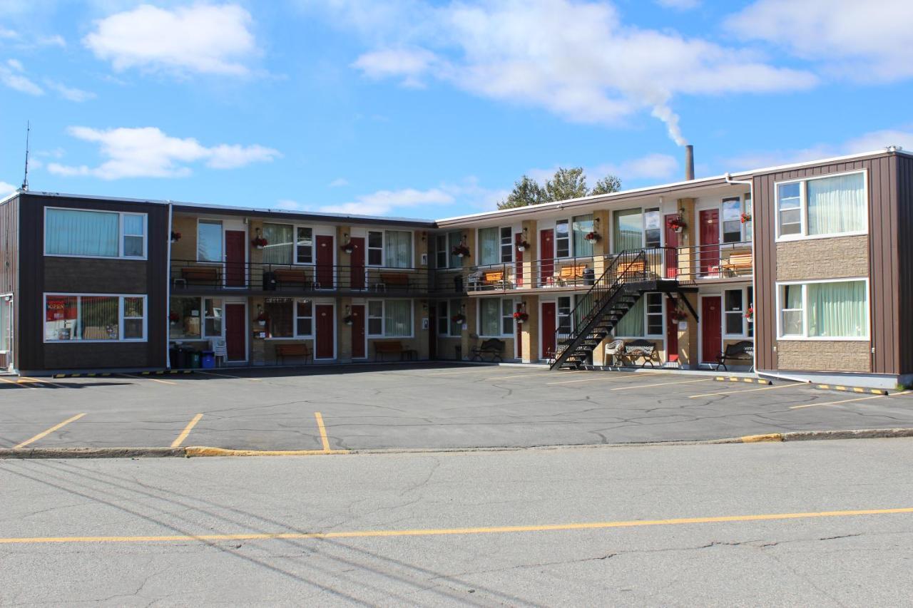 Imperial Fireside Inn Sudbury Exterior photo