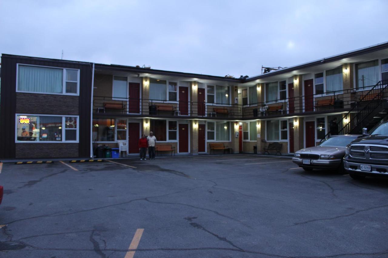 Imperial Fireside Inn Sudbury Exterior photo