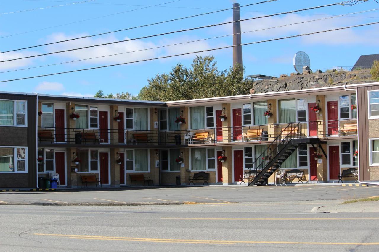 Imperial Fireside Inn Sudbury Exterior photo